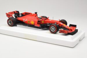 Ferrari SF90 #5 S. Vettel Italian GP Monza 2019 BBR 1:18 BBR191835 Resina - imagem 4 de 6