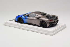 Ferrari SF90 Novitec Blue Grey Metallic IVY 1:18 REMC029 Resina - imagem 5 de 7