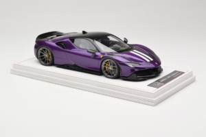 Ferrari SF90 Stradale Novitec Purple Metallic IVY 1:18 REMC021 Resina - imagem 4 de 7