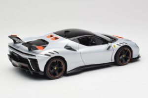 Ferrari SF90 XX Stradale Arctic White Bburago 1:18 18-16020W Metal - imagem 3 de 8