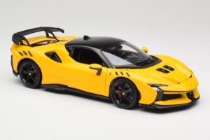 Ferrari SF90 XX Stradale Giallo Modena Bburago 1:18 18-16020Y Metal - imagem 6 de 8