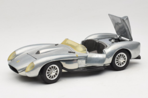 Ferrari Testa Rossa Chrome Silver Hot Wheels 1:18 25737 Metal - imagem 2 de 8