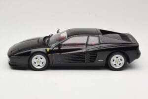 Ferrari Testarossa Preto Kyosho 1:18 08425BK Metal - imagem 4 de 8