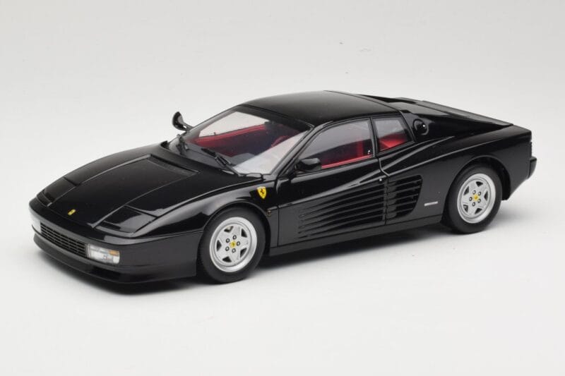Ferrari Testarossa Preto Kyosho 1:18 08425BK Metal