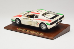 Ferrari Testarossa Italia 90 Branco Bburago 1:18 3059-W1 Metal - imagem 6 de 8