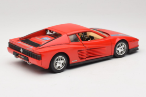 Ferrari Testarossa PPG Auto Refinish Vermelho Bburago 1:18 3039-P3 Metal - imagem 3 de 8
