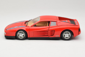 Ferrari Testarossa PPG Auto Refinish Vermelho Bburago 1:18 3039-P3 Metal - imagem 4 de 8