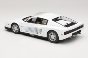 Ferrari Testarossa Branco Miami Vice Hot Wheels 1:18 P9904 Metal - imagem 5 de 6