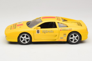 Ferrari F355 Berlinetta Racing Amarelo Solido 1:18 9009-Y1 Metal - imagem 4 de 8