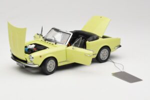 Fiat 124 Spider BS1 Amarelo Sun Star 1:18 4921 Metal - imagem 2 de 8