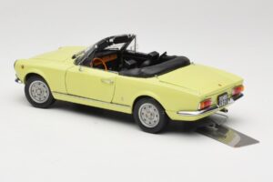 Fiat 124 Spider BS1 Amarelo Sun Star 1:18 4921 Metal - imagem 7 de 8