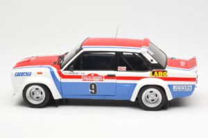 Fiat 131 Abarth Fiat France #9 J-C. Andruet / C. Delferrier Winner Rally Sanremo 1977 Kyosho 1:18 08375A Metal - imagem 4 de 8