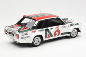 Fiat 131 Abarth #3 M. Alen / I. Kivimaki Winner Rally 1000 Lakes 1980 Kyosho 1:18 08376H Metal - imagem 3 de 8