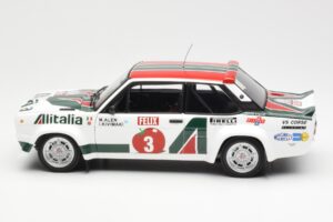 Fiat 131 Abarth #3 M. Alen / I. Kivimaki Winner Rally 1000 Lakes 1980 Kyosho 1:18 08376H Metal - imagem 4 de 8