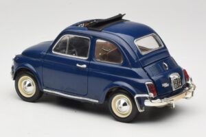 Fiat 500 L Azul Bburago 1:18 3327 Metal - imagem 7 de 8