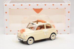 Fiat 500 L Marfim Wedding Gift Norev 1:18 187780 Metal - imagem 6 de 6