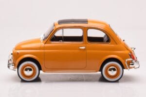 Fiat 500 L Pasitano Amarelo Norev 1:18 187775 Metal - imagem 3 de 6