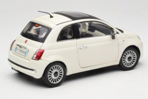 Fiat 500 Branco Mondo Motors 1:18 500291 Metal - imagem 3 de 8