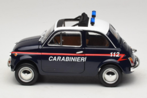 Fiat 500L Carabinieri Minichamps 1:18 150121690 Metal - imagem 4 de 8