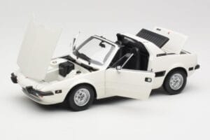 Fiat X1/9 Branco Minichamps 1:18 100121685 Metal - imagem 2 de 8