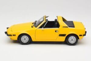 Fiat X1/9 Amarelo Minichamps 1:18 100121664 Metal - imagem 4 de 8