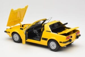 Fiat X1/9 Amarelo Minichamps 1:18 100121664 Metal - imagem 5 de 8