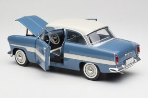 Ford Taunus 12M P2 Azul Riscas Revell 1:18 08880-M1 Metal - imagem 5 de 8