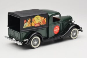 Ford Bache Coca-Cola Solido 1:18 9513 Metal - imagem 3 de 8