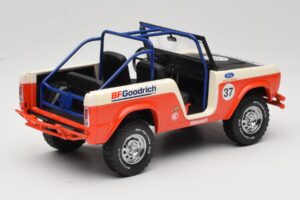 Ford Bronco Baja #37 1966 GreenLight 1:18 19037 Metal - imagem 2 de 6