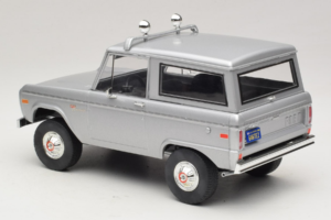 Ford Bronco Speed Movie GreenLight 1:18 19074 Metal - imagem 6 de 7