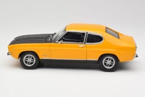 Ford Capri 2600 RS Signal Amarelo Com Preto Minichamps 1:18 180089070 Metal - imagem 4 de 8