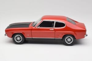 Ford Capri Mk1 RS 2600 Vermelho & Preto Minichamps 1:18 150089076 Metal - imagem 4 de 8