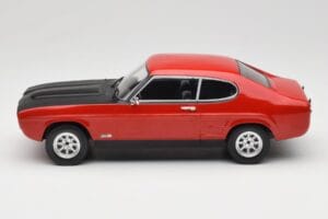 Ford Capri Mk1 RS 2600 Vermelho com Capot Preto MCG 1:18 MCG18538 Metal - imagem 3 de 6