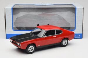 Ford Capri Mk1 RS 2600 Vermelho com Capot Preto MCG 1:18 MCG18538 Metal - imagem 6 de 6