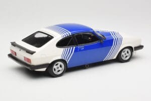 Ford Capri Mk2 3.0 Branco com Riscas Azuis Minichamps 1:18 155788600 Metal - imagem 2 de 6