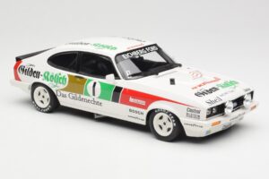 Ford Capri Mk3 3.0S #1 V. Schäfer / K. Rosberg Gilden Kölsch Racing 24 Hours of Nürburgring 1982 Minichamps 1:18 155828601 Me - imagem 4 de 6