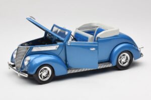 Ford Cabriolet Azul Road Signature 1:18 92238 Metal - imagem 2 de 8