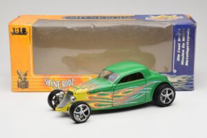 Ford Coupe Verde com Fogo Road Signature 1:18 30109 Metal - imagem 8 de 8