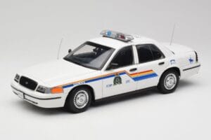 Ford Crown Victoria RCMP Police Car AUTOart 1:18 72706 Metal