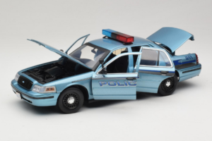 Ford Crown Victoria Police Cruiser Twilight Blue Greenlight 1:18 01643 Metal - imagem 2 de 8