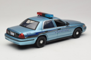 Ford Crown Victoria Police Cruiser Twilight Blue Greenlight 1:18 01643 Metal - imagem 3 de 8