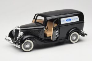 Ford Delivery Truck Ford Parts Preto Solido 1:18 8417 Metal - imagem 3 de 8
