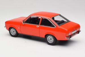 Ford Escort Mk2 Signal Orange Minichamps 1:18 150084100 Metal - imagem 7 de 8