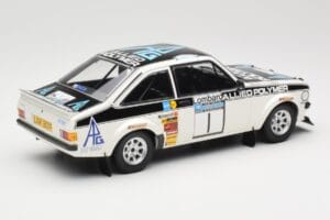 Ford Escort Mk2 RS 1800 #1 T. Mäkinen / H. Liddon Allied Polymer Group Winners Lombard RAC Rally 1975 Minichamps 1:18 1557587 - imagem 2 de 6