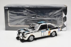 Ford Escort Mk2 RS 1800 #1 T. Mäkinen / H. Liddon Allied Polymer Group Winners Lombard RAC Rally 1975 Minichamps 1:18 1557587 - imagem 6 de 6