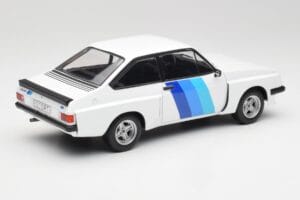 Ford Escort Mk2 RS 2000 X-Pack Diamond Branco & Azul Decor MCG 1:18 MCG18351 Metal - imagem 2 de 6
