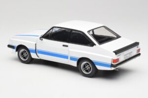 Ford Escort Mk2 RS 2000 X-Pack Diamond Branco & Azul Stripe MCG 1:18 MCG18350 Metal - imagem 5 de 6
