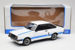 Ford Escort Mk2 RS 2000 X-Pack Diamond Branco & Azul Stripe MCG 1:18 MCG18350 Metal - imagem 6 de 6