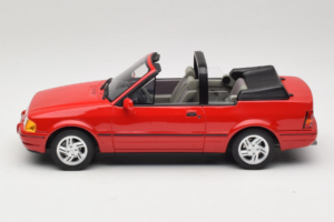 Ford Escort Mk4 XR3i Cabriolet Flamenco Red Otto 1:18 OT1254 Resina - imagem 3 de 6
