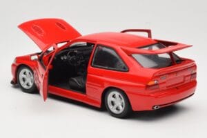 Ford Escort Mk5 RS Cosworth Vermelho UT Models 1:18 180082102 Metal - imagem 5 de 8